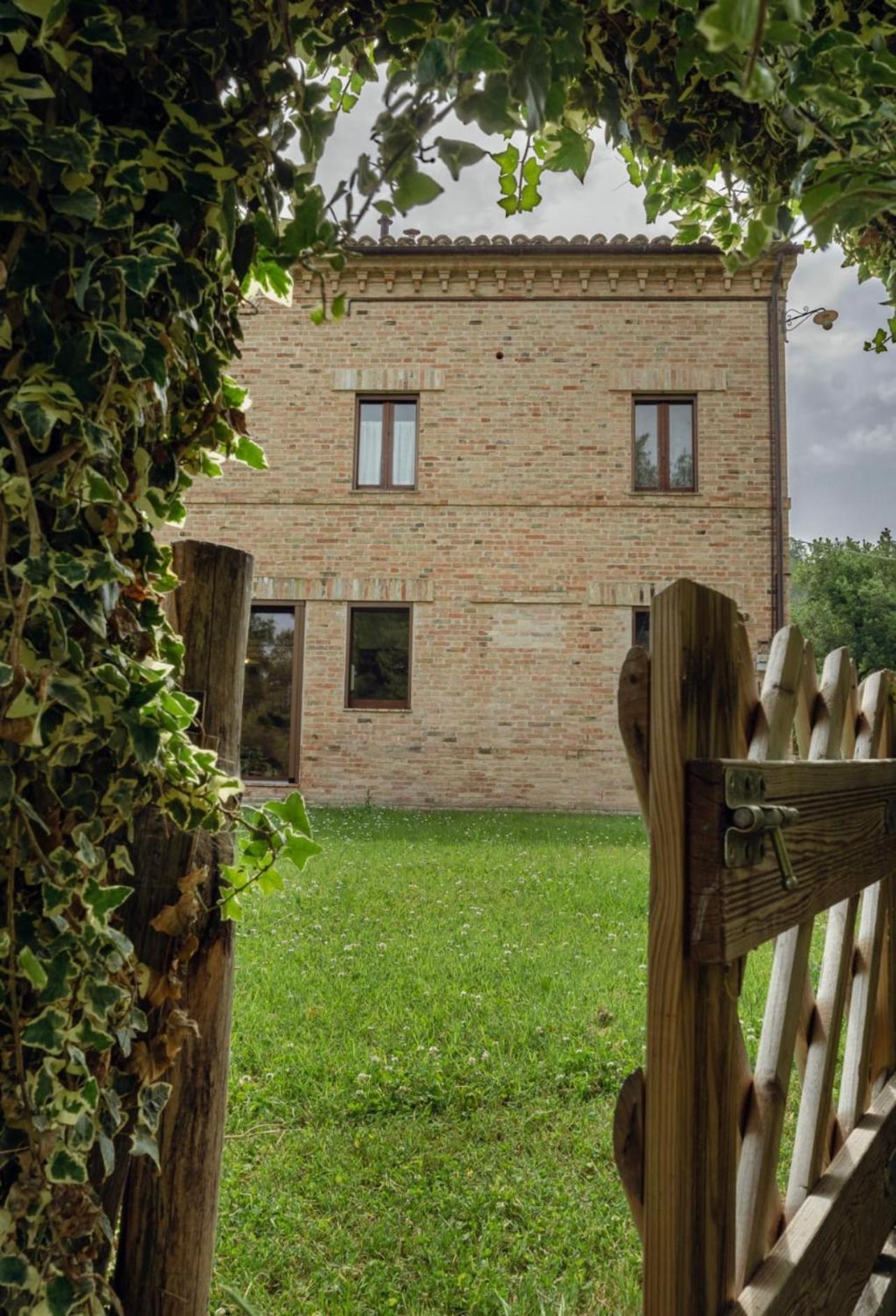 Tenuta Gran Bosco Loro Piceno Екстериор снимка